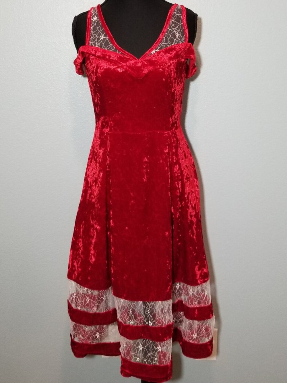 Dressfo Womens Size 6 Red‎ Velour Dress Goth Witchy Romantic Y2K Renaissance NWT